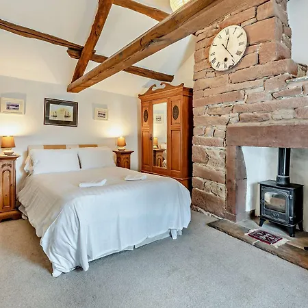 2 Bed In Kirkland Sz255 Hotel 3*